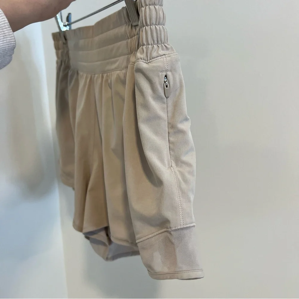 Lululemon Hotty Hot High Rise Lined shorts 2.5” beige